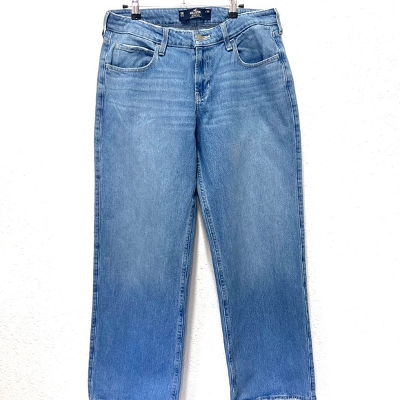 Hollister Women's Blue low rise baggy Flare Jeans 10R - Picture 3 of 6